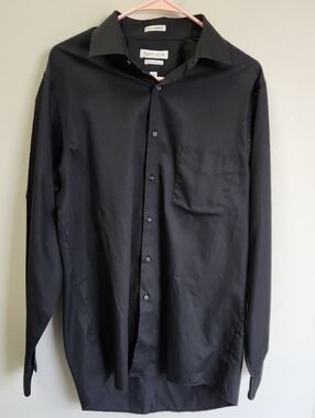 Van Heusen Black Men's Dress Shirt with Chest Pocket